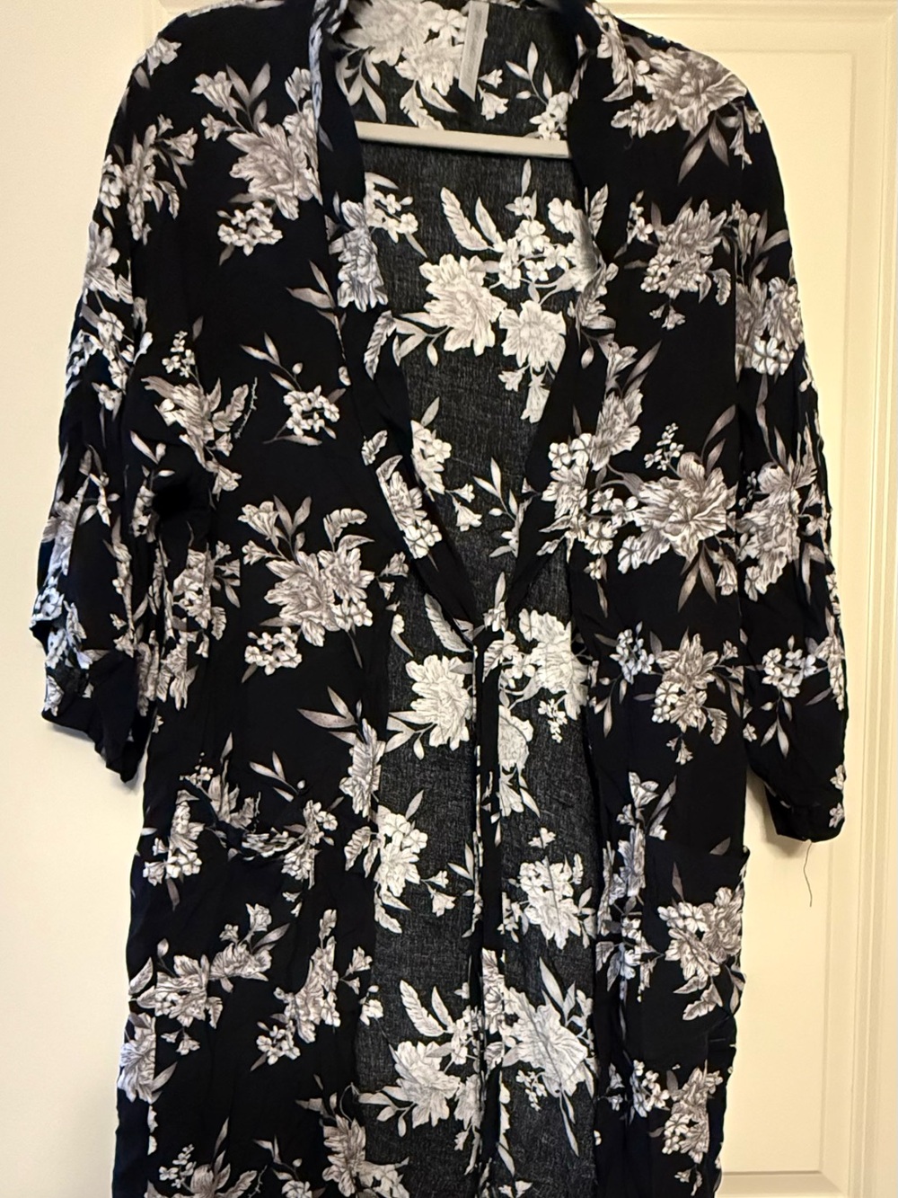 Spiritual Gangster • Floral Open-Front Kimono Top - Black & White